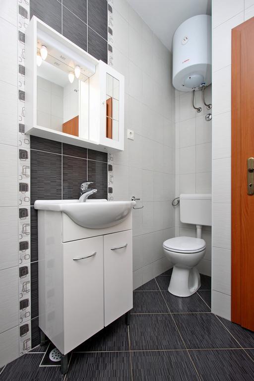 Apartmani Ruza ノヴァリャ エクステリア 写真