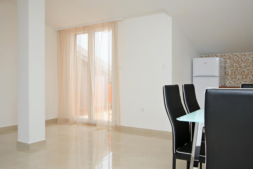 Apartmani Ruza ノヴァリャ エクステリア 写真
