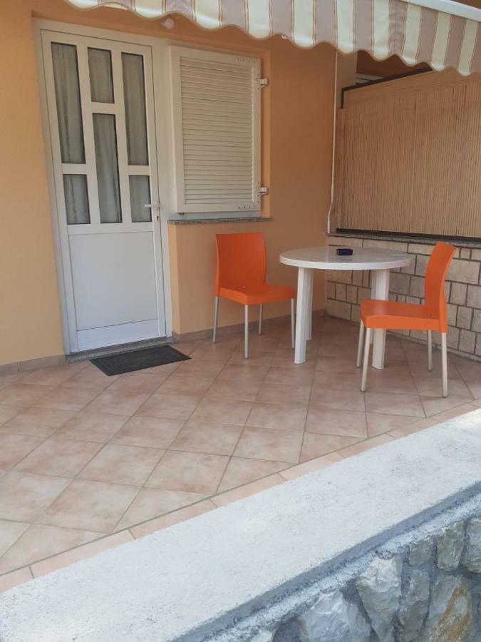 Apartmani Ruza ノヴァリャ エクステリア 写真
